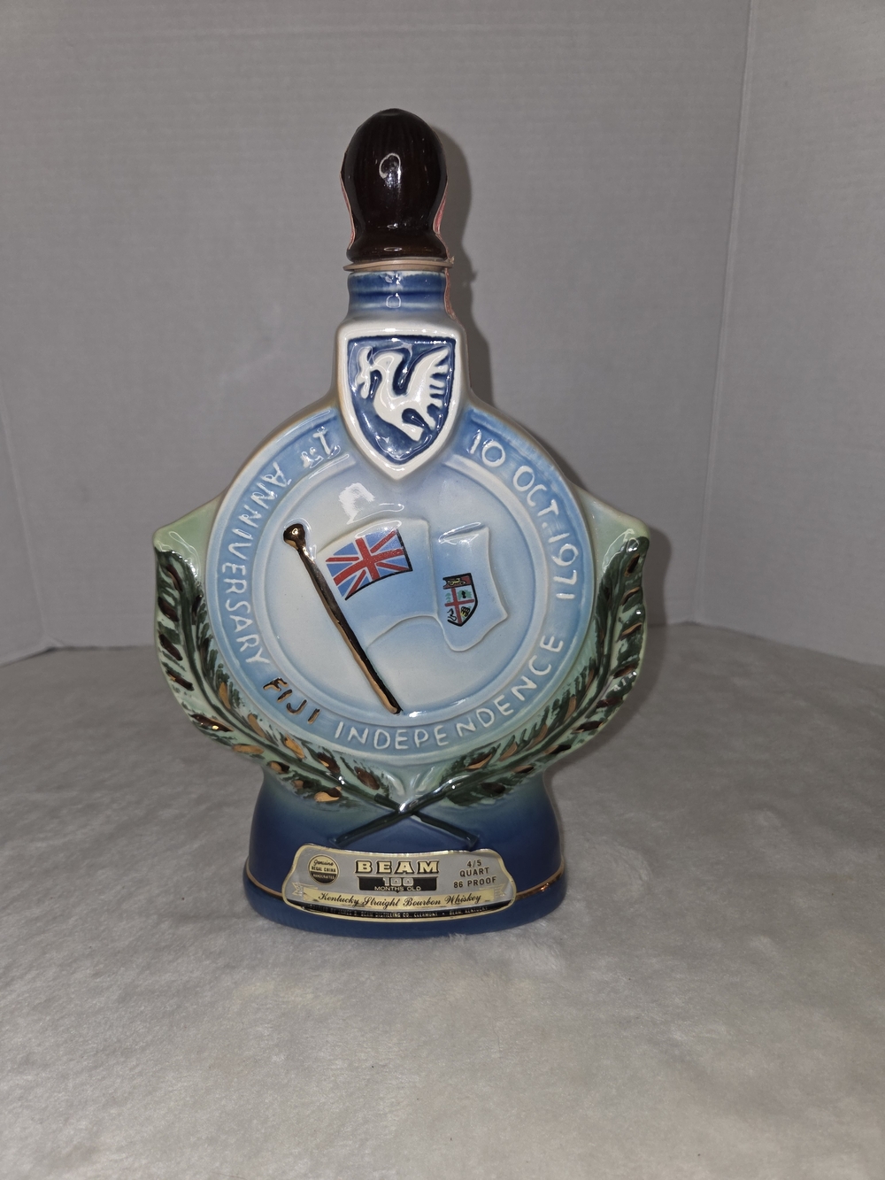 Vtg Jim Beam Fiji Independence 1971 Cession 1874 Pacific Hub Whiskey Decanter